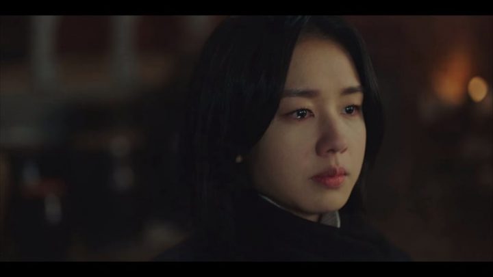 《坏妈妈》15句心痛台词：“母亲可以取代任何东西，却没有任何一样东西能取代母亲。”-15