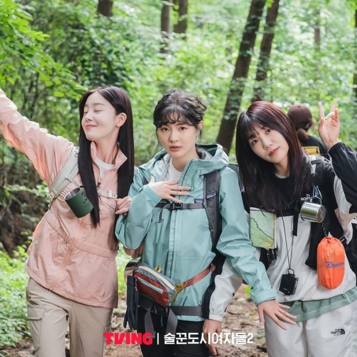 网议超好看“群像韩剧”！《金师傅》每季都好暖，《蓝调时光》治愈人心，这部错过可惜-21