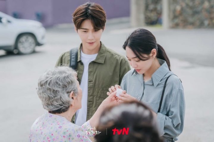 网议超好看“群像韩剧”！《金师傅》每季都好暖，《蓝调时光》治愈人心，这部错过可惜-25