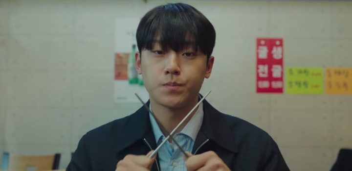 《壞媽媽》6個劇情隱喻！被關的“豬”象徵強豪，黃色代表幸福，這幕暗示強豪拋棄媽媽-13