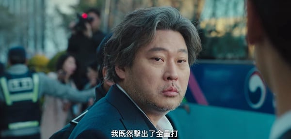 《坏妈妈》结局8个隐藏彩蛋！美珠变机智医生，全家福后藏真心，这幕象征英顺幸福离世-7