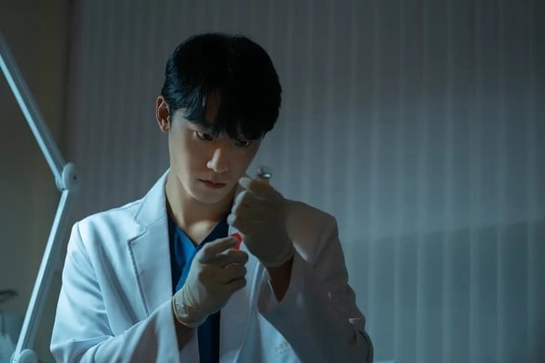 网评“最适合演医生”韩剧男星！《金师傅》柳演锡看起来好可靠，安孝燮李钟硕都被提名-6