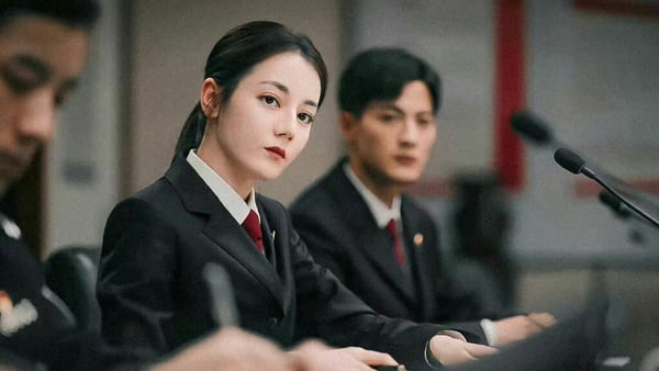 5月国产剧评分榜TOP9！赵露思《后浪》被骂翻，迪丽热巴《公诉》热度扑，冠军是近8分好剧-1