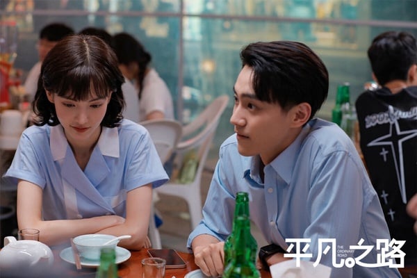 5月国产剧评分榜TOP9！赵露思《后浪》被骂翻，迪丽热巴《公诉》热度扑，冠军是近8分好剧-14