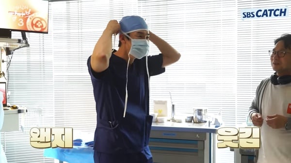 《浪漫医生金师傅3》结局幕后趣事！柳演锡和安孝燮默契好，宇镇3年来从没说过爱恩彩？-1