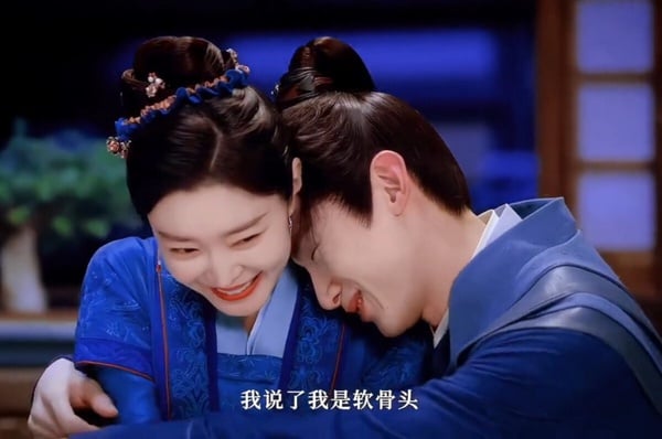 国产剧10对“真情侣”演CP！白敬亭宋轶不像在演，杨幂赵丽颖和前夫真甜过，这对尬到家了-3