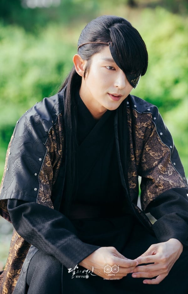 “为戏减重”韩剧男星！《今生也请多指教》安普贤瘦8公斤，李准基《步步》竟瘦15公斤-6