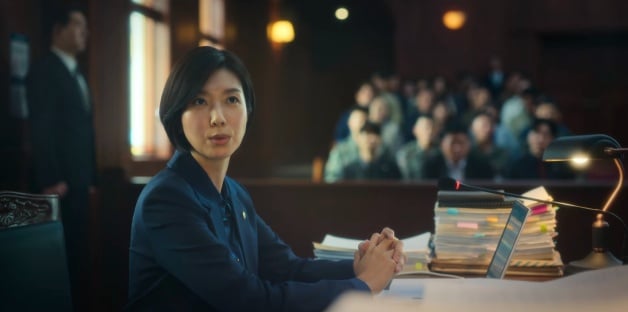 《D.P：逃兵追缉令2》25句悲愤台词：“不能用鸡蛋撞石头吗？破了也会留痕迹！”-16