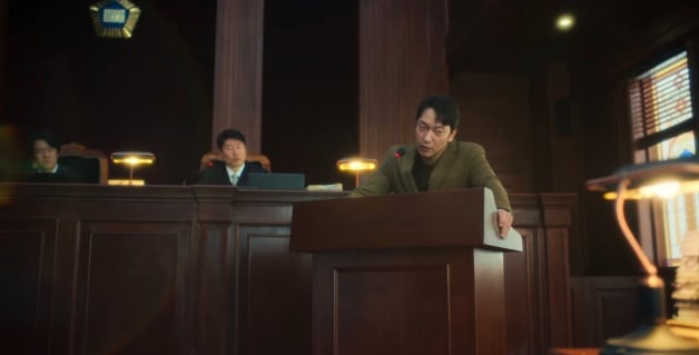 《D.P：逃兵追缉令2》25句悲愤台词：“不能用鸡蛋撞石头吗？破了也会留痕迹！”-20