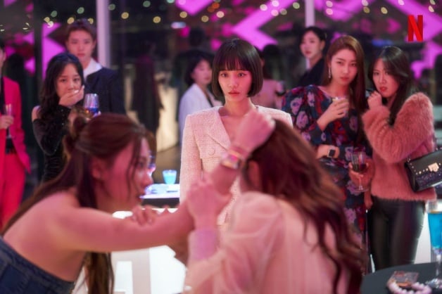 Netflix韩剧《绝世网红》13大剧情演员介绍！俊昊惊喜客串，人物关系图详解-3