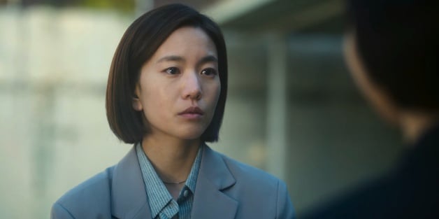 《D.P：逃兵追缉令2》25句悲愤台词：“不能用鸡蛋撞石头吗？破了也会留痕迹！”-9