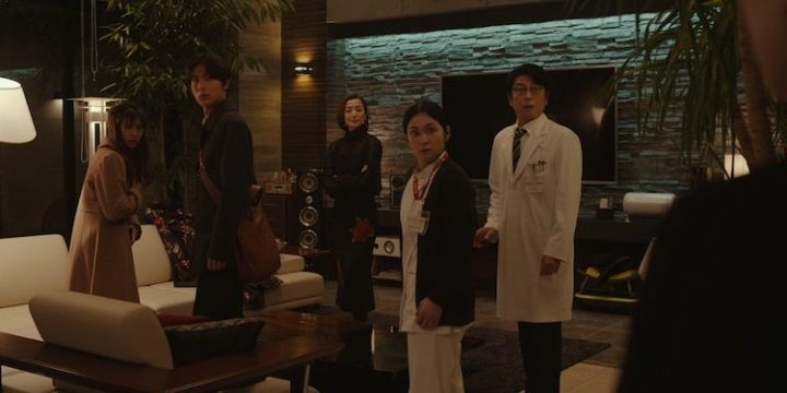 Netflix《火烧御手洗家》9看点！永野芽郁×铃木京香互尬演技、狗血复仇大反转-11