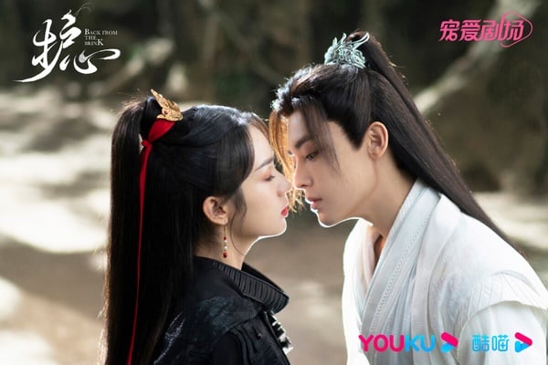 六月最热门国产剧TOP10！《雪鹰领主》第十《长风渡》第三，《偷偷藏不住》竟没拿下冠军-11