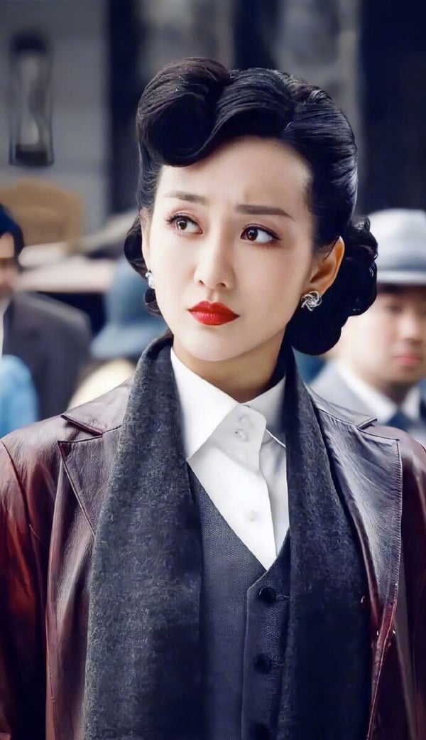 9位国产剧女星“颜值巅峰妆造”！《玉骨遥》任敏没《清平乐》美，而她只惊艳1次就走下坡-21