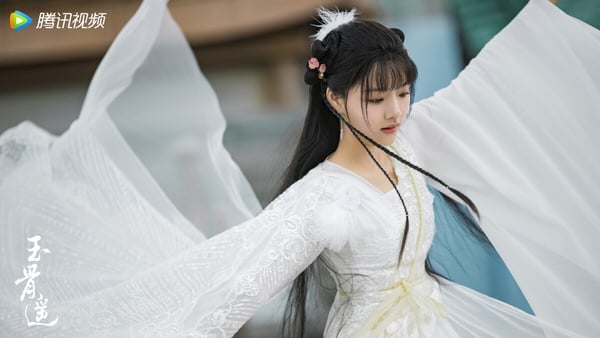 网评“最高颜值”古装仙侠剧女主TOP9！迪丽热巴赢过杨紫，杨幂第三，冠军是仙女下凡吧-2