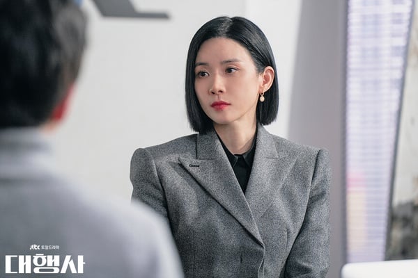 网议8位“作品质感有保证”韩剧演员！金泰梨戏少但精，申惠善&孔晓振是精品剧收视女王-18