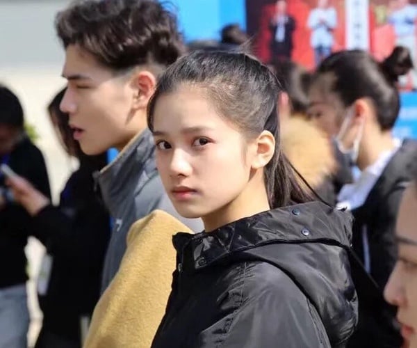 網評8位“舊照沒差別”国产剧女星！趙露思甜萌，周也&王楚然一直都美，她從小就是仙女-19