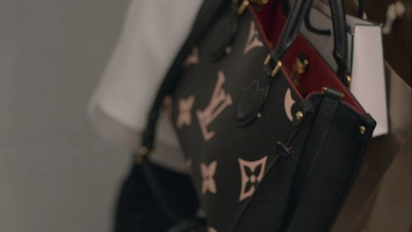 《绝世网红》5大网络议题！AI换脸、网红形象塑造、网军操弄舆论，眼见不一定为真！-9
