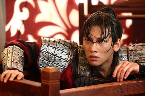 日网票选“最催泪古装韩剧”TOP10！《步步》第7输《花郎》，《拥月》第三，冠军难超越-15
