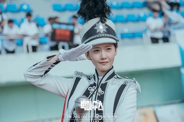 网评口碑爆棚却看不下去韩剧！《王之国》太老套，《机医》上榜，这部被誉为神剧也难逃-17