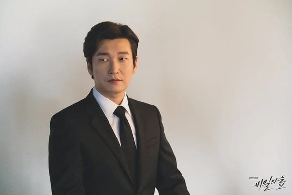 网评口碑爆棚却看不下去韩剧！《王之国》太老套，《机医》上榜，这部被誉为神剧也难逃-33