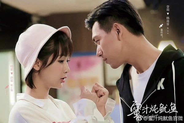 9位百搭体质国产剧女星！《偷偷藏不住》赵露思搭男搭女都有火花，她搭小19岁鲜肉无违和-10