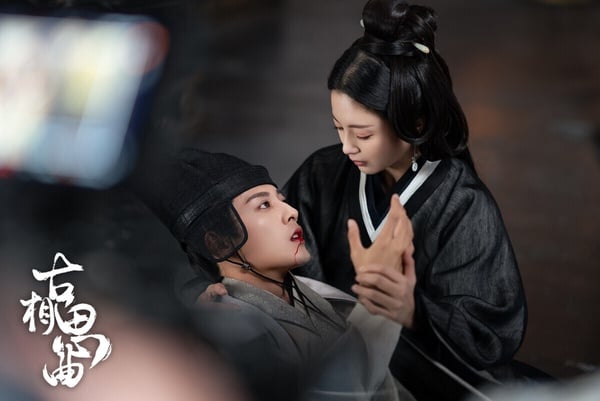 六月国产剧评分榜TOP10！《长风渡》6.5《偷偷藏不住》6.7，冠军8.5分赢《当我飞奔向你》-29