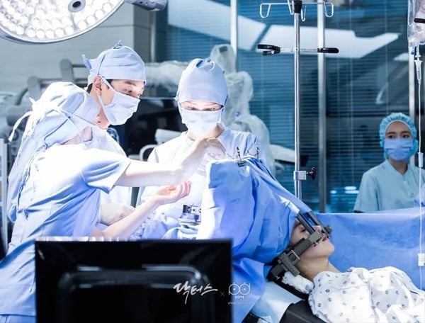 日票选最推荐医疗韩剧TOP10！《Doctors》第7输《机医》，《金师傅》登第3，冠军太经典-12