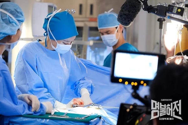 日票选最推荐医疗韩剧TOP10！《Doctors》第7输《机医》，《金师傅》登第3，冠军太经典-16