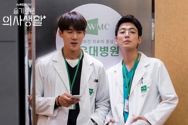 日票选最推荐医疗韩剧TOP10！《Doctors》第7输《机医》，《金师傅》登第3，冠军太经典-18