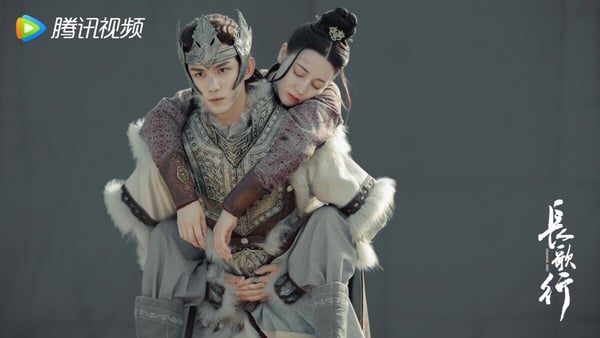 9部评价翻车的S+古装剧！肖战《玉骨遥》遭服化拉垮，杨洋&赵露思《且试天下》改得不好-11
