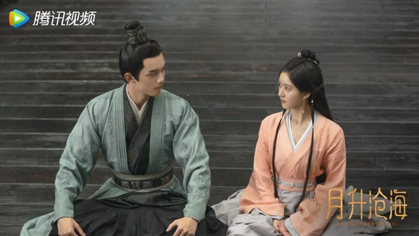 古装剧9位“超多人爱”女主！杨紫《长相思》和3男人虐恋，迪丽热巴5个，杨幂最狂有6个-11