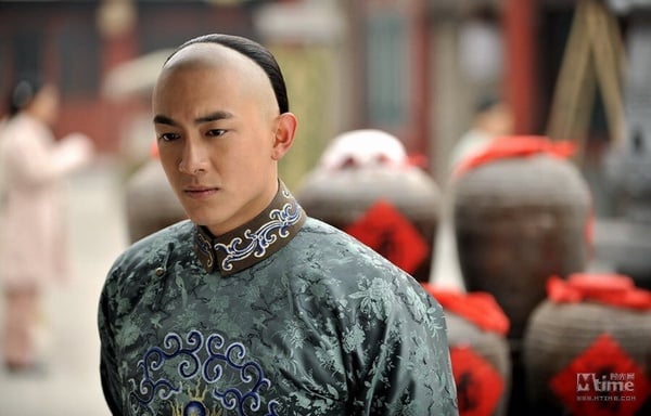 古装剧9位“超多人爱”女主！杨紫《长相思》和3男人虐恋，迪丽热巴5个，杨幂最狂有6个-18