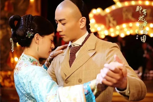古装剧9位“超多人爱”女主！杨紫《长相思》和3男人虐恋，迪丽热巴5个，杨幂最狂有6个-29