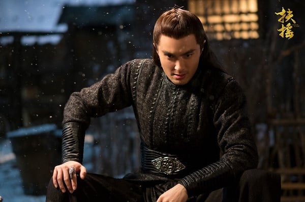 古装剧9位“超多人爱”女主！杨紫《长相思》和3男人虐恋，迪丽热巴5个，杨幂最狂有6个-32