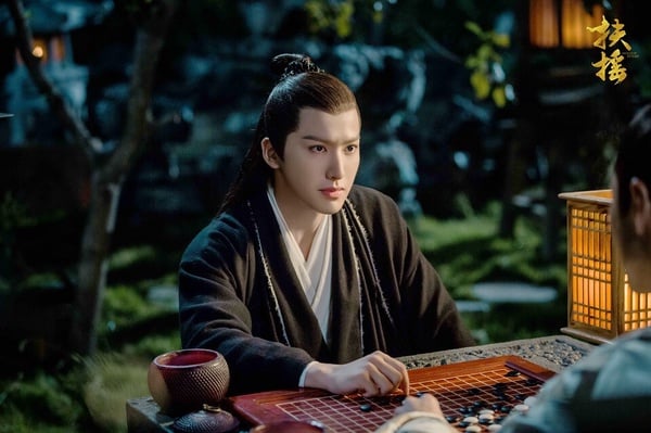 古装剧9位“超多人爱”女主！杨紫《长相思》和3男人虐恋，迪丽热巴5个，杨幂最狂有6个-33