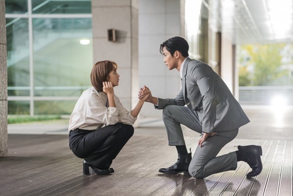Netflix八月推荐片单：《鬼家人》、《疫起》上线必追，真人版《航海王》这天开播！-4
