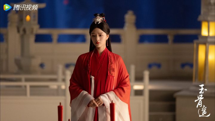 10位2023古装国产剧“红衣美人”！刘诗诗飒气、杨幂妖媚，王楚然完胜艳压任敏-1
