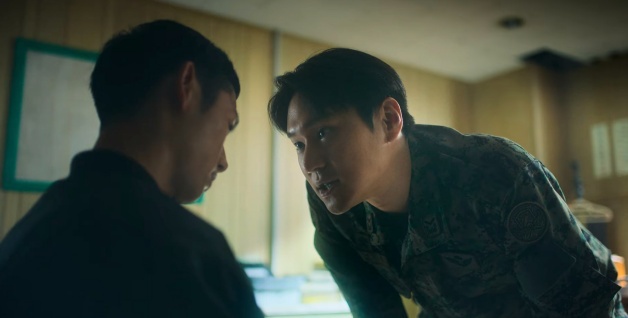 《D.P：逃兵追缉令2》10位鲜肉帅哥IG介绍！他撞脸李帝勋，好多熟面孔-8