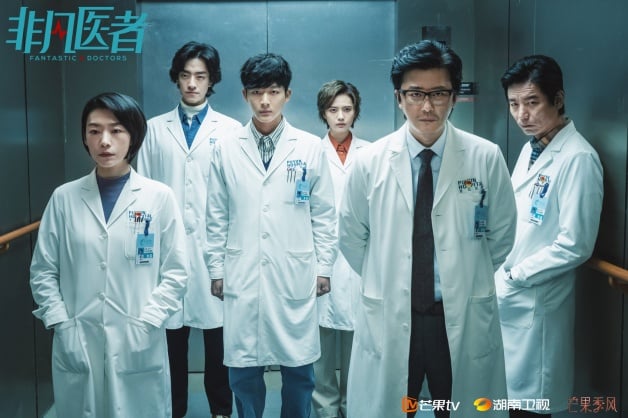 “张晚意”介绍＋12部国产剧推荐！《长相思》玱玹爆红，杨紫组成“电瓶车兄妹”-14
