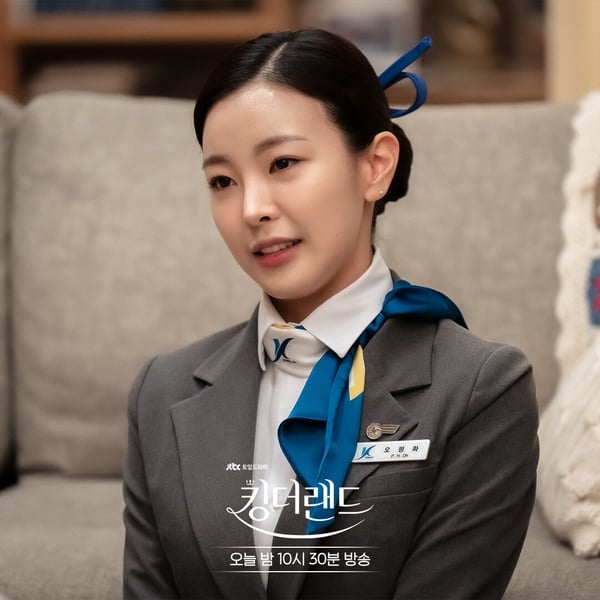 《欢迎来到王之国》7位配角戏外秘密！平和拍过航空广告，卢科长竟是隐藏好歌喉-2