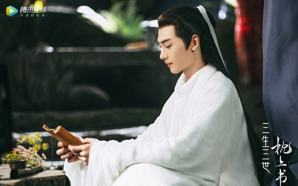古装剧9位“魅惑众生”男狐狸精！《长相思》邓为、罗云熙都是美男狐，任嘉伦却好雷人-8