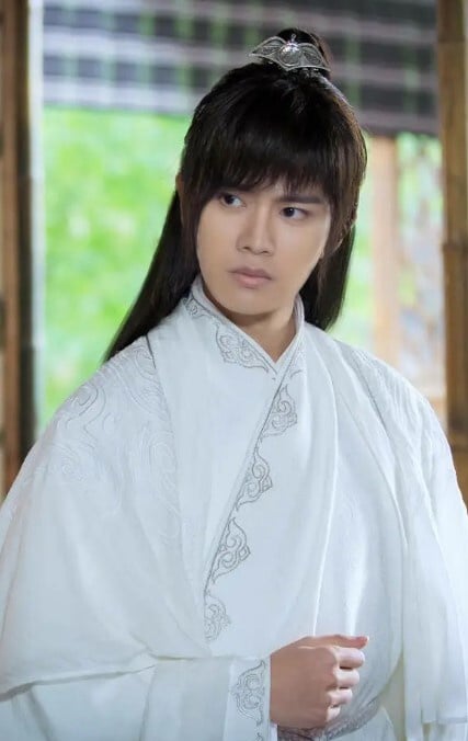 古装剧9位“魅惑众生”男狐狸精！《长相思》邓为、罗云熙都是美男狐，任嘉伦却好雷人-13