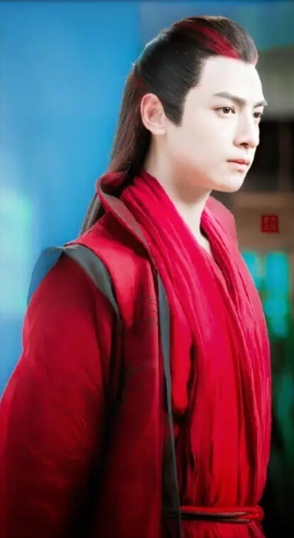 古装剧9位“魅惑众生”男狐狸精！《长相思》邓为、罗云熙都是美男狐，任嘉伦却好雷人-11