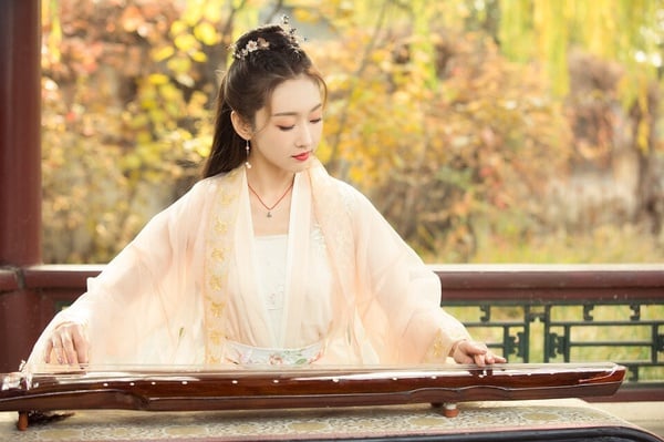 网评“最适合演古装仙侠剧”国产剧90花TOP10！白鹿没前十，迪丽热巴第四，李一桐冲第二-6