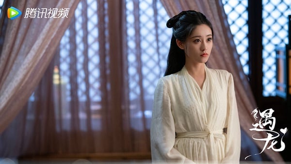 网评“最适合演古装仙侠剧”国产剧90花TOP10！白鹿没前十，迪丽热巴第四，李一桐冲第二-8