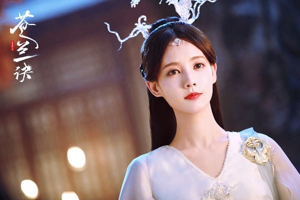 网评“最适合演古装仙侠剧”国产剧90花TOP10！白鹿没前十，迪丽热巴第四，李一桐冲第二-25