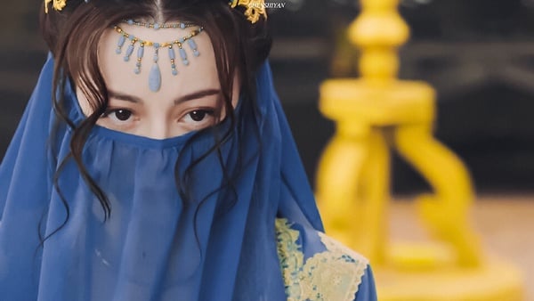 古装剧8位女主穿回女装惊艳全场！杨紫《长相思》看呆4男人，热巴美翻吴磊，杨幂是真美-9