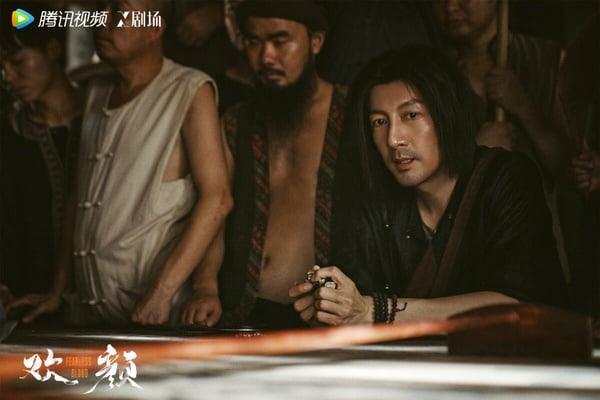 七月网剧热度榜Top10！赵露思《偷偷藏不住》第六，杨紫《长相思》冲榜第二，冠军险胜-8