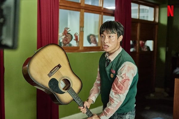 近三年登顶Netflix全球第一韩剧竟只有12部！《欢迎来到王之国》霸榜3周，这部高达9周-13